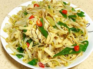 干豆腐炒豆芽的做法步骤：12