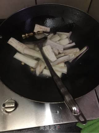 蒜蓉炒茄子的做法步骤：4