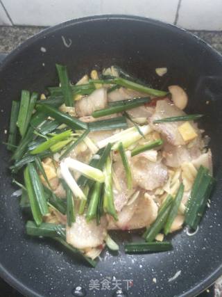 泡菜回锅肉的做法步骤：5