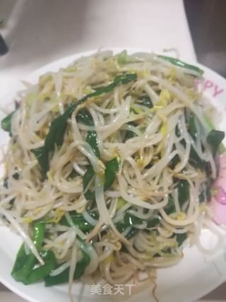韭菜炒豆芽的做法步骤：3