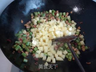 麻辣三丁的做法步骤：10