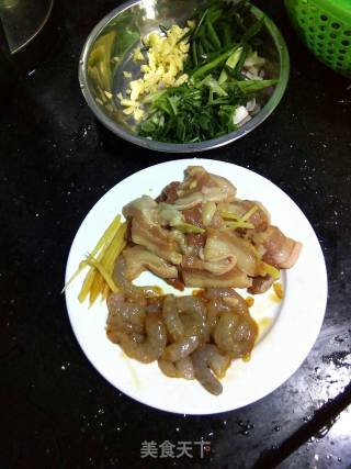 虾仁烧肉的做法步骤：3