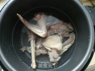 肉酱米线的做法步骤：1