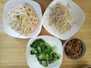 肉酱米线的做法步骤：3