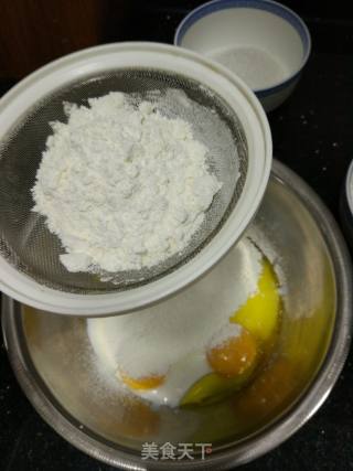 米奇奶油水果生日蛋糕的做法步骤：4