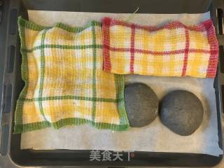 竹炭黑面包的做法步骤：8