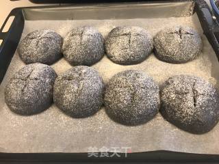 竹炭黑面包的做法步骤：9