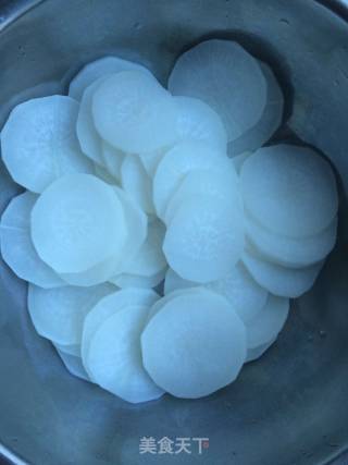 红油萝卜片的做法步骤：3