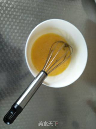 鸡蛋皮拌菠菜的做法步骤：2