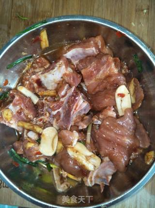 粉蒸排骨的做法步骤：4