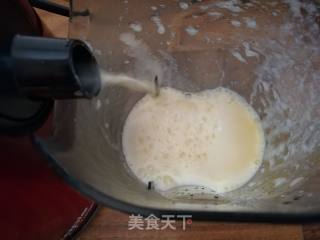 鲜榨菠萝汁的做法步骤：6