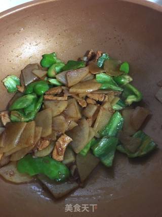 土豆青椒炒肉片的做法步骤：3