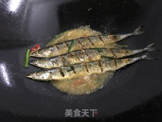 红烧秋刀鱼的做法步骤：8