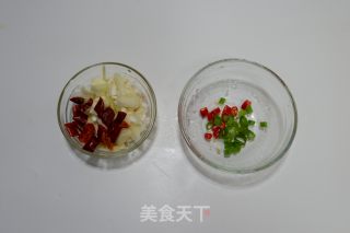 家常烧黄花鱼的做法步骤：7