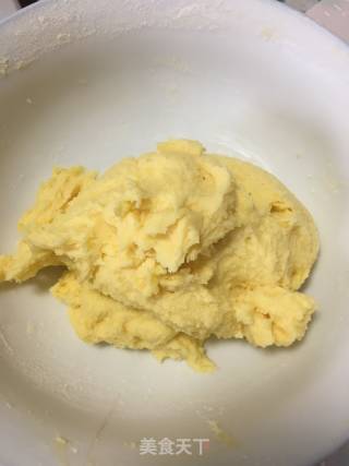 蜜豆酥皮面包的做法步骤：11