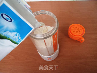 香蕉奶昔的做法步骤：5