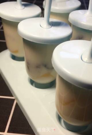酸奶芒果冰糕的做法步骤：5
