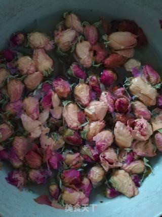 玫瑰鲜花饼的做法步骤：1