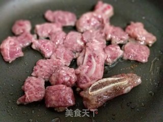 洋葱煎牛排的做法步骤：3