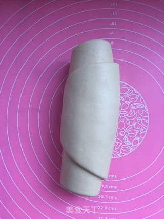 椰蓉豆沙卷的做法步骤：7