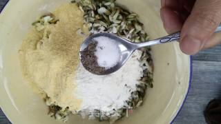 槐花饭的做法步骤：3