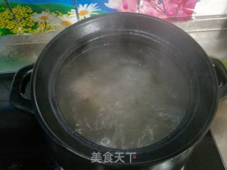 番茄口蘑猪骨汤的做法步骤：9