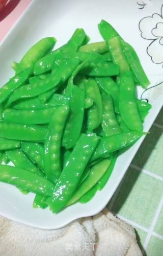 荷兰豆炒腊肠的做法步骤：4