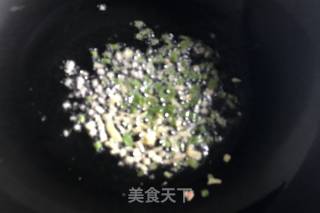清炒鲜贝的做法步骤：2