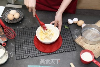 戚风蛋糕的做法步骤：2