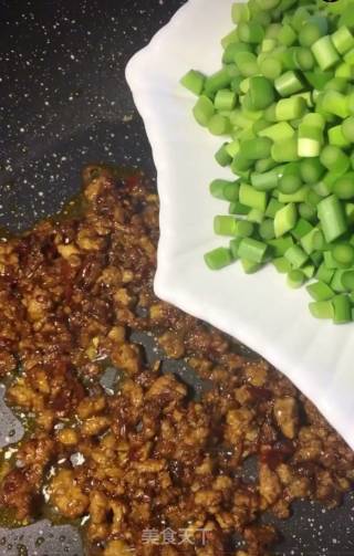 蒜薹炒肉末的做法步骤：5