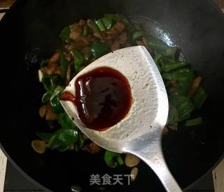 夏日懒人餐之辣椒小炒肉的做法步骤：8