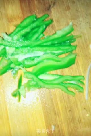 酸辣土豆丝的做法步骤：3