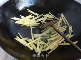 刺五加土豆汤的做法步骤：5