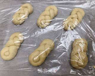 南瓜麻花包的做法步骤：16