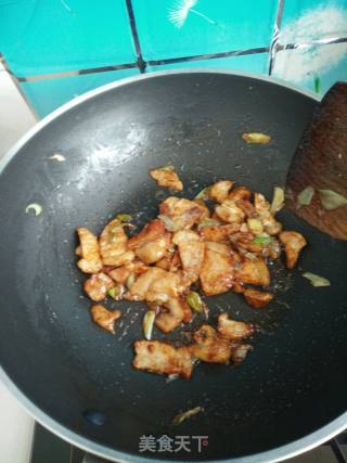 蘑菇炒肉的做法步骤：5