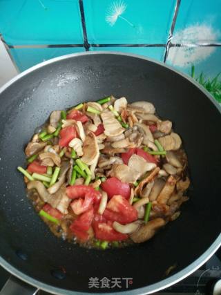 蘑菇炒肉的做法步骤：8