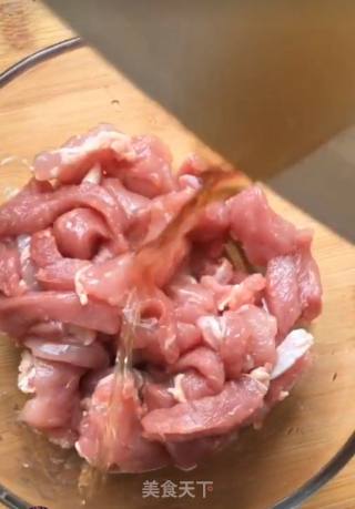 牙签肉的做法步骤：1