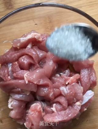 牙签肉的做法步骤：2