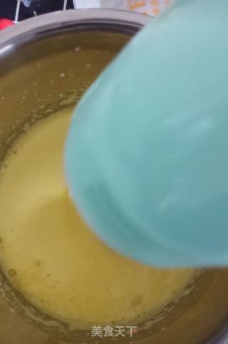 蛋黄饼干的做法步骤：2