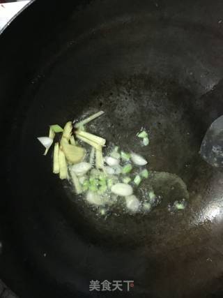 木耳炒山药的做法步骤：3