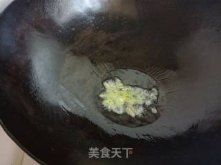 韭菜炒虾皮的做法步骤：4