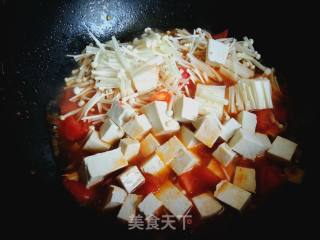 蕃茄金针菇炖豆腐的做法步骤：9