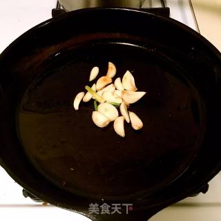 香蒜孜然猪肉粒的做法步骤：5
