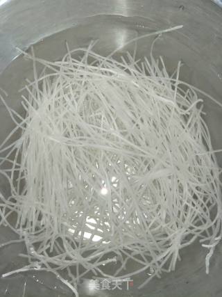 腊肉白菜粉丝汤的做法步骤：4