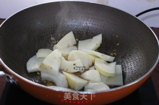 酱香油焖笋的做法步骤：4
