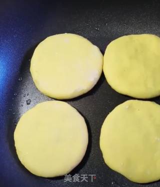 紫薯馅南瓜饼的做法步骤：12