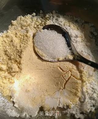黑芝麻蛋卷的做法步骤：4