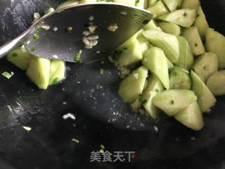 丝瓜油面筋的做法步骤：4