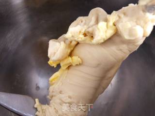 【宝宝健康小食】12M+ 毛毛虫面包的做法步骤：4