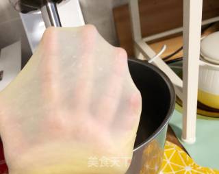 【宝宝健康小食】12M+ 毛毛虫面包的做法步骤：5
